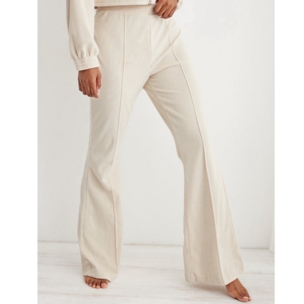 Aerie flared ribbed pant